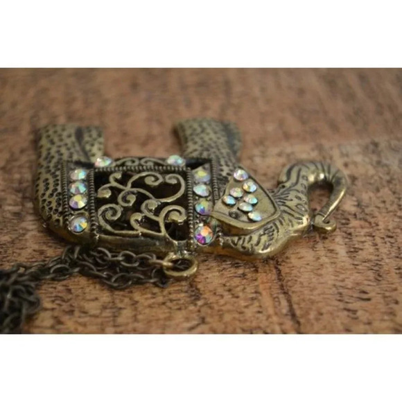 Pretty Elephant Pendant on Long Chain - Picture 9 of 9